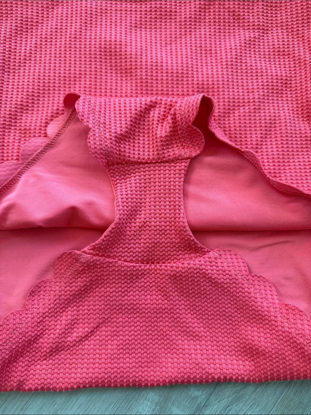 Aerie waffle textured one-shoulder swimsuit with a scalloped edge - Picture 3 of 4